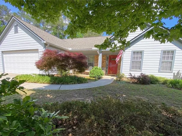 5298 Autumn Run Dr, Powder Springs, GA 30127