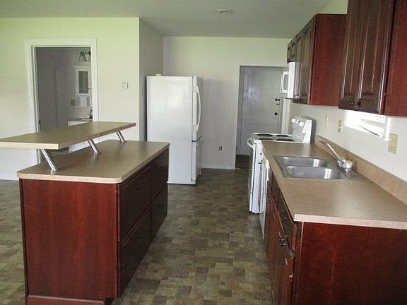 5th image of 313 7th St