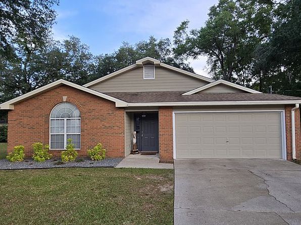 33 Bridle Gate Ct