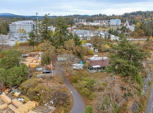 5 Erskine Ln, View Royal, BC