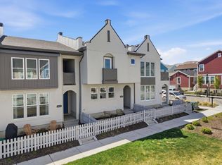 11591 S Dorian Dr W, South Jordan, UT 84009