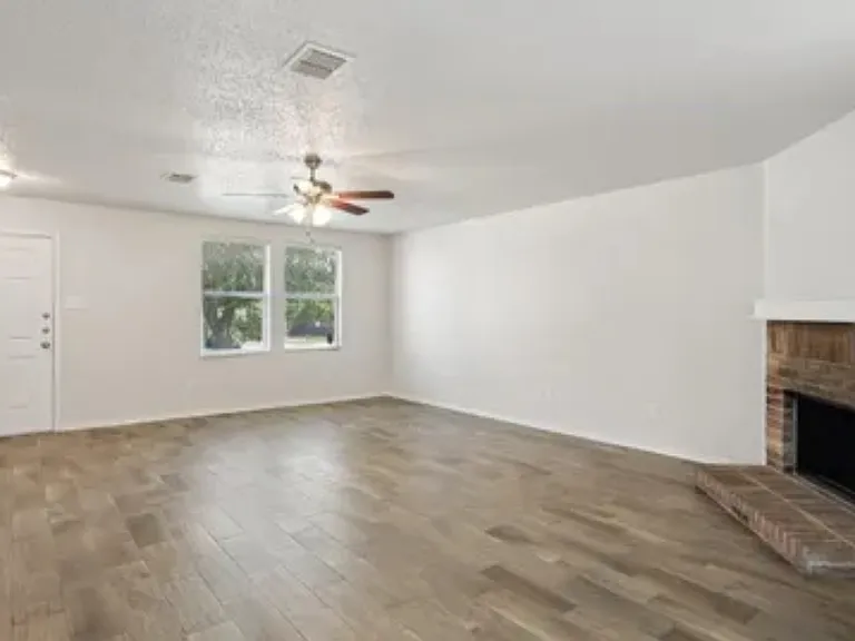 8408 Olivia Meadow Dr — Photo 3