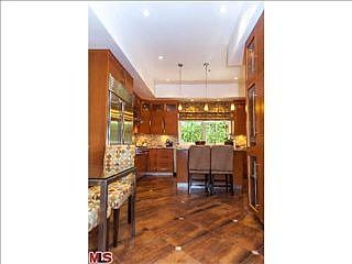3rd image of 11500 San Vicente Blvd APT 207