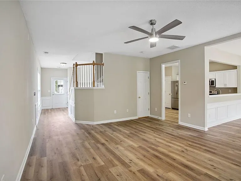 3611 Elkhorn Ct — Photo 6