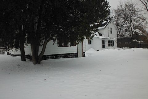 4th image of 104 E Washington Ave