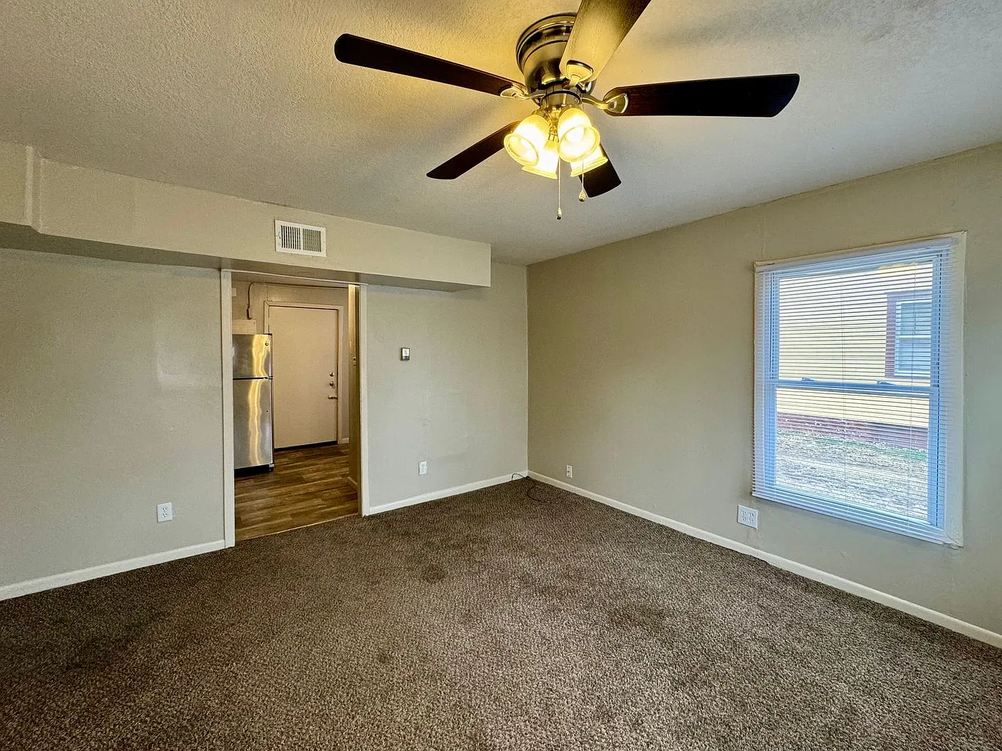 Affordable 2-Bedroom South Wichita — Photo 2