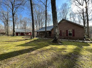 413 Lakeview Rd, Normandy, TN 37360