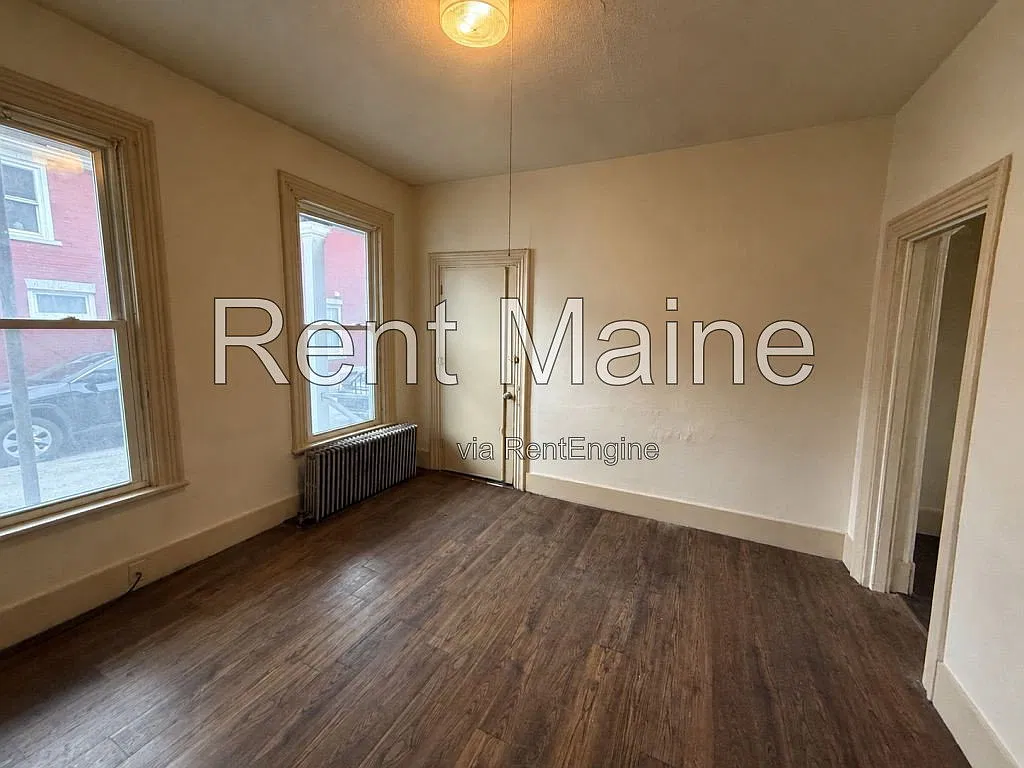 1 bed, 1.0 bath, $1,050 — Photo 2
