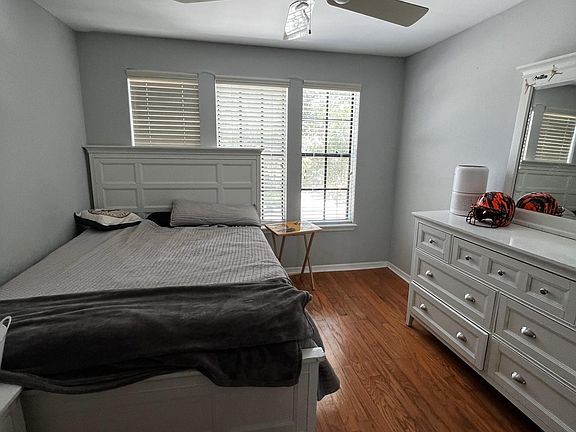 4th image of 1000 W Horatio St APT 104