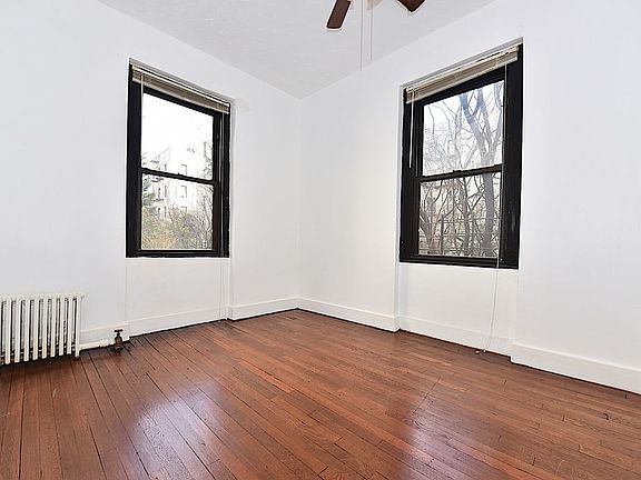 4th image of 21-15 33rd St #H2