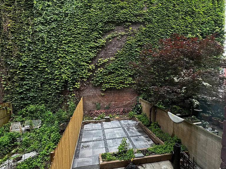 269 Alexander Ave #1B — Photo 1