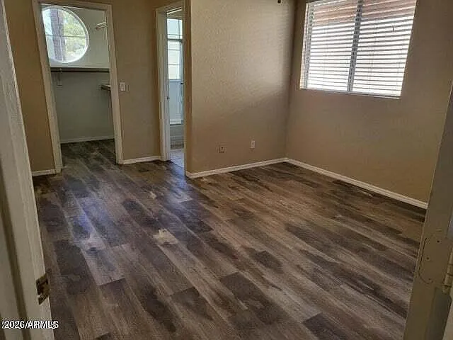 1038 N Columbus Dr — Photo 11