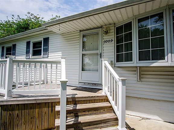 2nd image of 3009 E Cunnington Ln