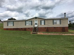 6566 Eagle Landing Dr, Trinity, NC 27370