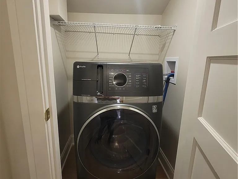 884 Main St #4 — Photo 15