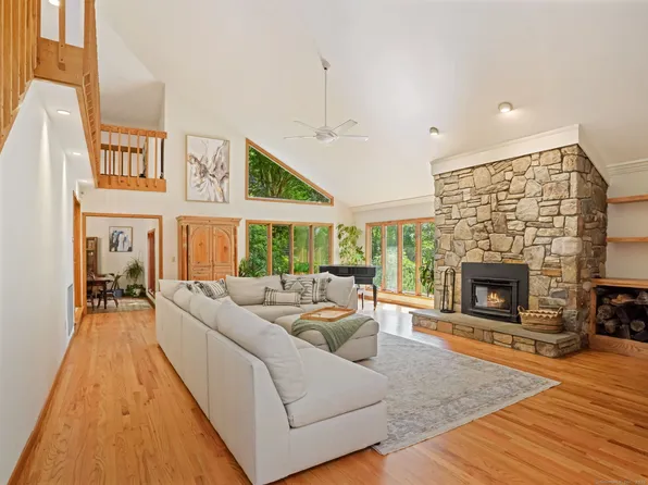 5 Walker Lane, Weston, CT 06883