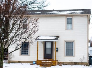 1186 Rowe St, Akron, OH 44306