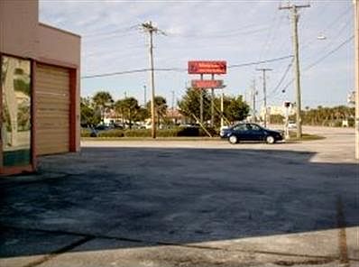 3rd image of 1100 Highway A1a