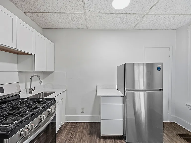 2222 Lawn Ave #1 — Photo 8