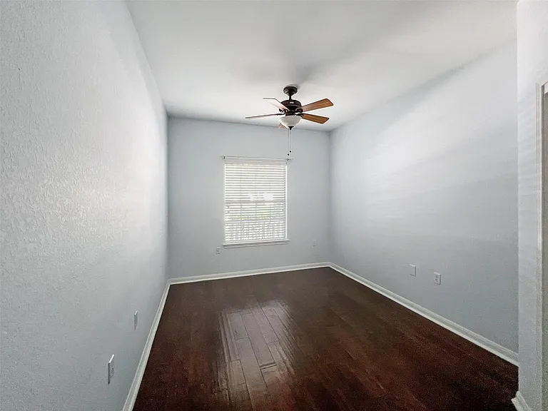 3917 Bronco Bend Loop — Photo 35
