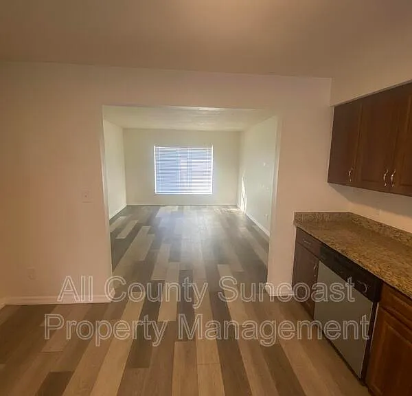 7450 35th St N #1003 — Photo 2
