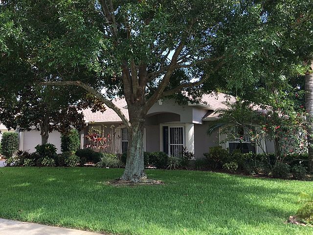 1st image of 3033 Pineda Crossing Dr