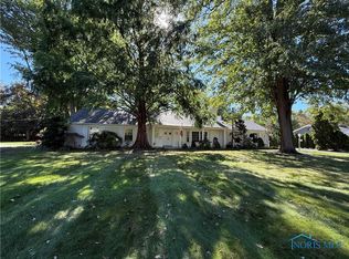 4921 Pine Ridge Rd, Toledo, OH 43615