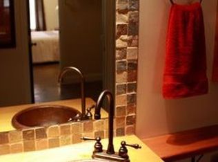 303 King St APT 2B, Greensboro, NC 27406