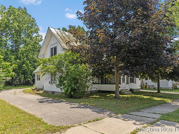 3rd image of 115 E Congress St