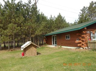 W7647 Trellis Rd, Crivitz, WI 54114