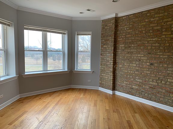 4th image of 2307 W Granville Ave APT 3E