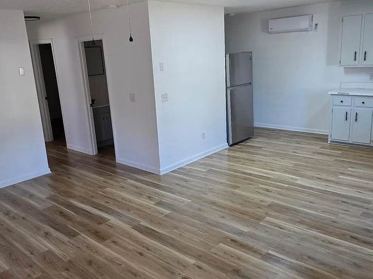 331 Wickham St — Photo 5