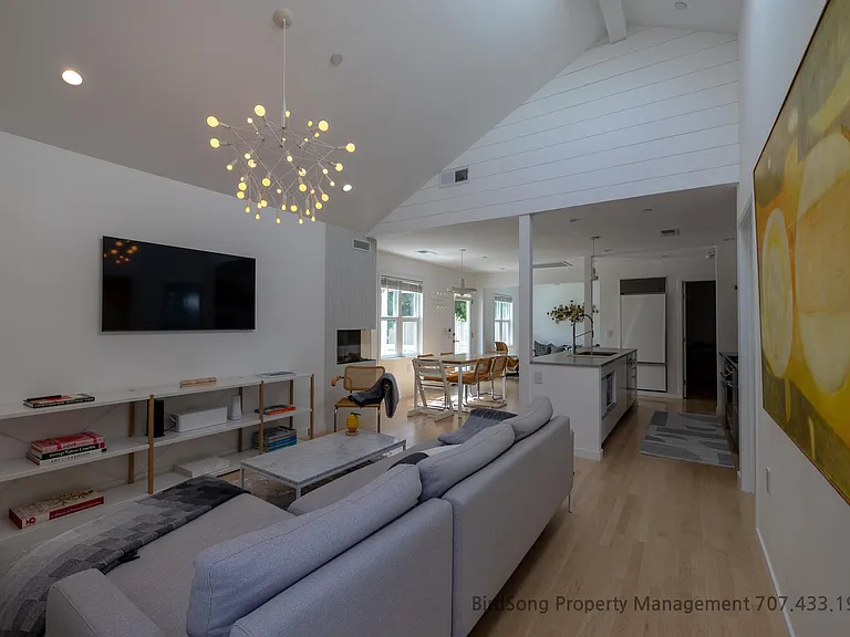 13846 Village Ave — Photo 22