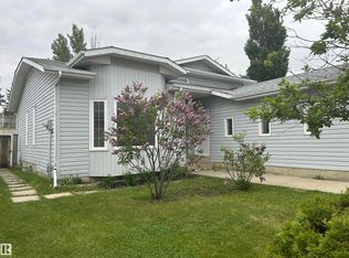 18956 78th Ave NW, Edmonton, AB T5T5H7