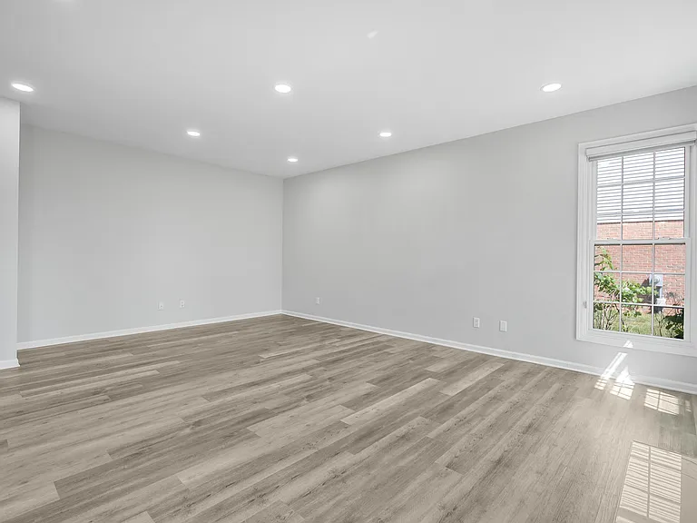 1751 Lanhan Ct — Photo 9
