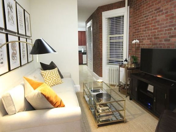 2nd image of 145 Waverly Pl #1A