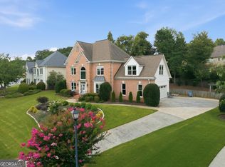 7155 Fawn Lake Dr, Alpharetta, GA 30005