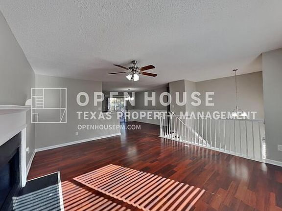 4th image of 1050 Augusta Woods Dr