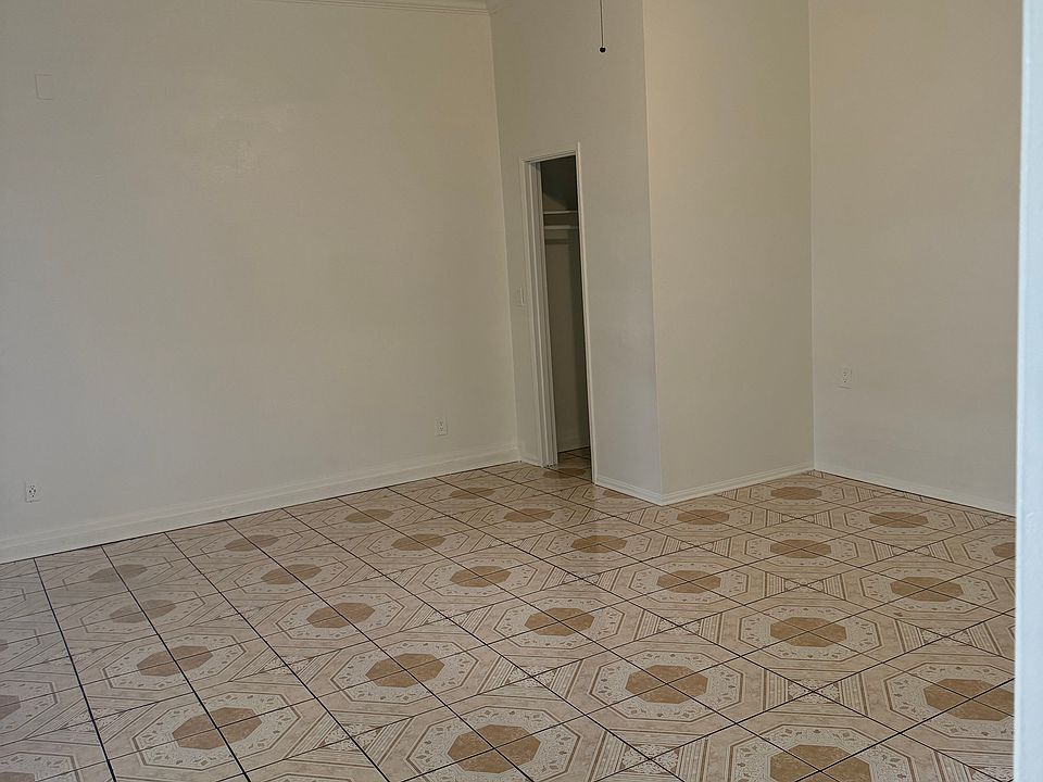 1st image of 11505 Hatteras St #D