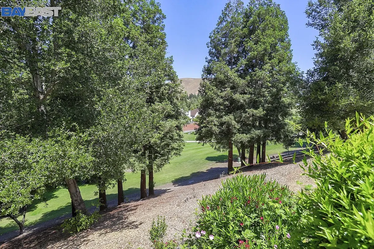 Building Photo - 4157 Quail Run Dr