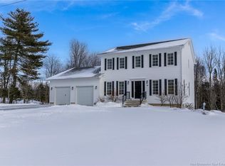 36 Robby St, Douglas, NB E3G8B4
