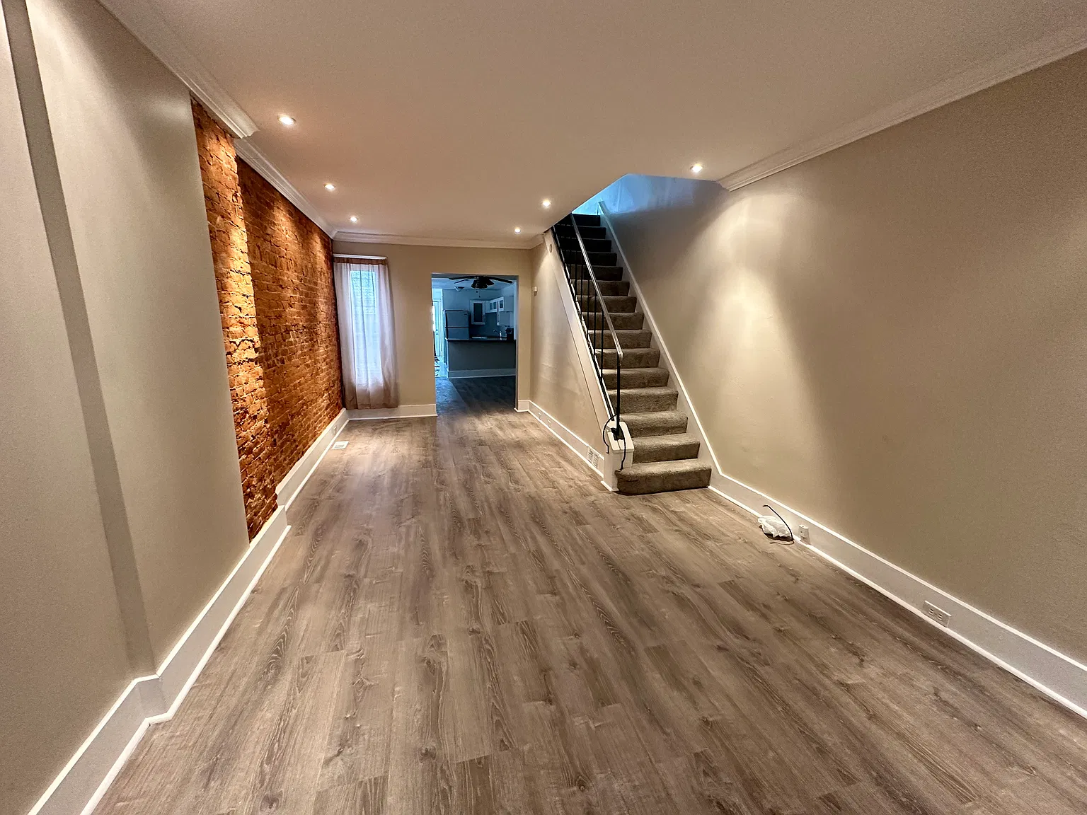 4 bed, 1720 sqft, $1,900 — Photo 2