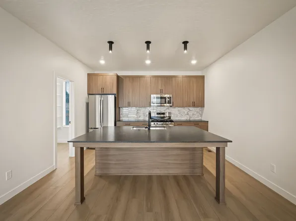 4046 S Sandridge Dr W #3, Roy, UT 84067