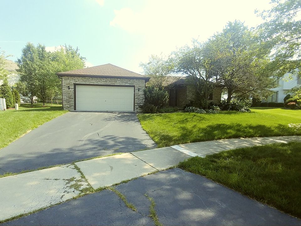 1st image of 349 Jamestown Ave
