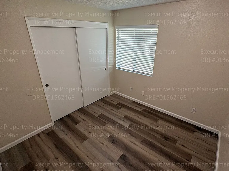 709 Deseret Way — Photo 36