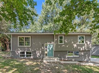 7722 Woodson Rd, Raytown, MO 64138