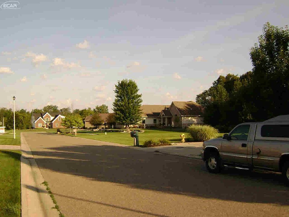 8461 Woodridge Dr, Davison, MI 48423 Zillow