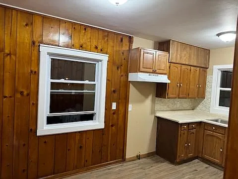 3 bed, 1440 sqft, $1,200 — Photo 2
