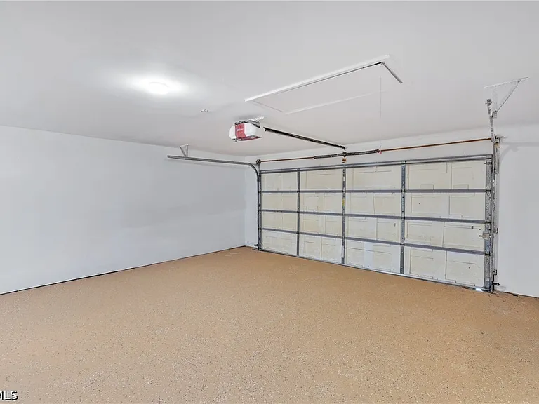 6511 Royal Woods Dr — Photo 28