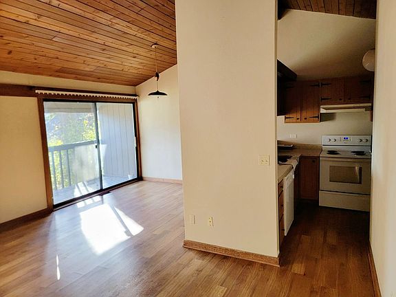 3rd image of 525 N Blackhawk Blvd APT 6